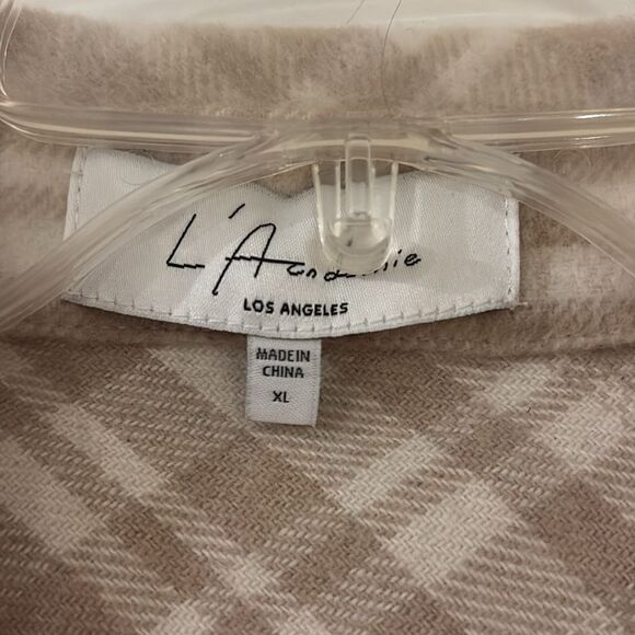 L’Acadamie Zuma Plaid Beige Women's Oversized Shacket - Picture 4 of 7